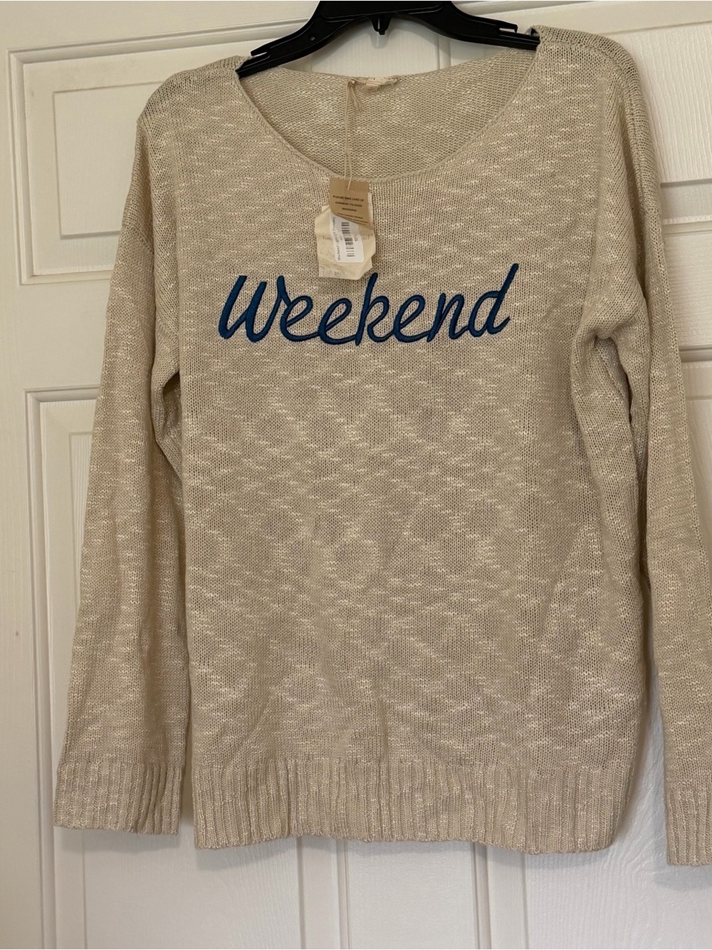 NWT Hem & Thread Weekend Lightweight Embroidered Soell Out Sweater Size Large L